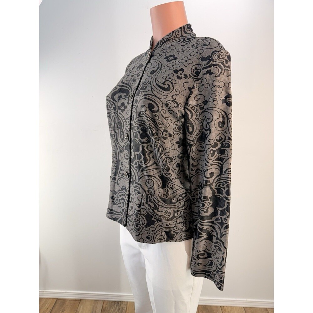Chico’s Women Sz 1 (M ) Dress Shirt Blouse Down Bottom Long Sleeve Black/Gray